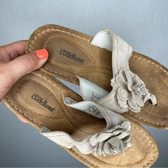 Cobbie Cuddlers |‎ Floral Thong Flip Flops 9W Tan Heeled - Picture 2 of 6